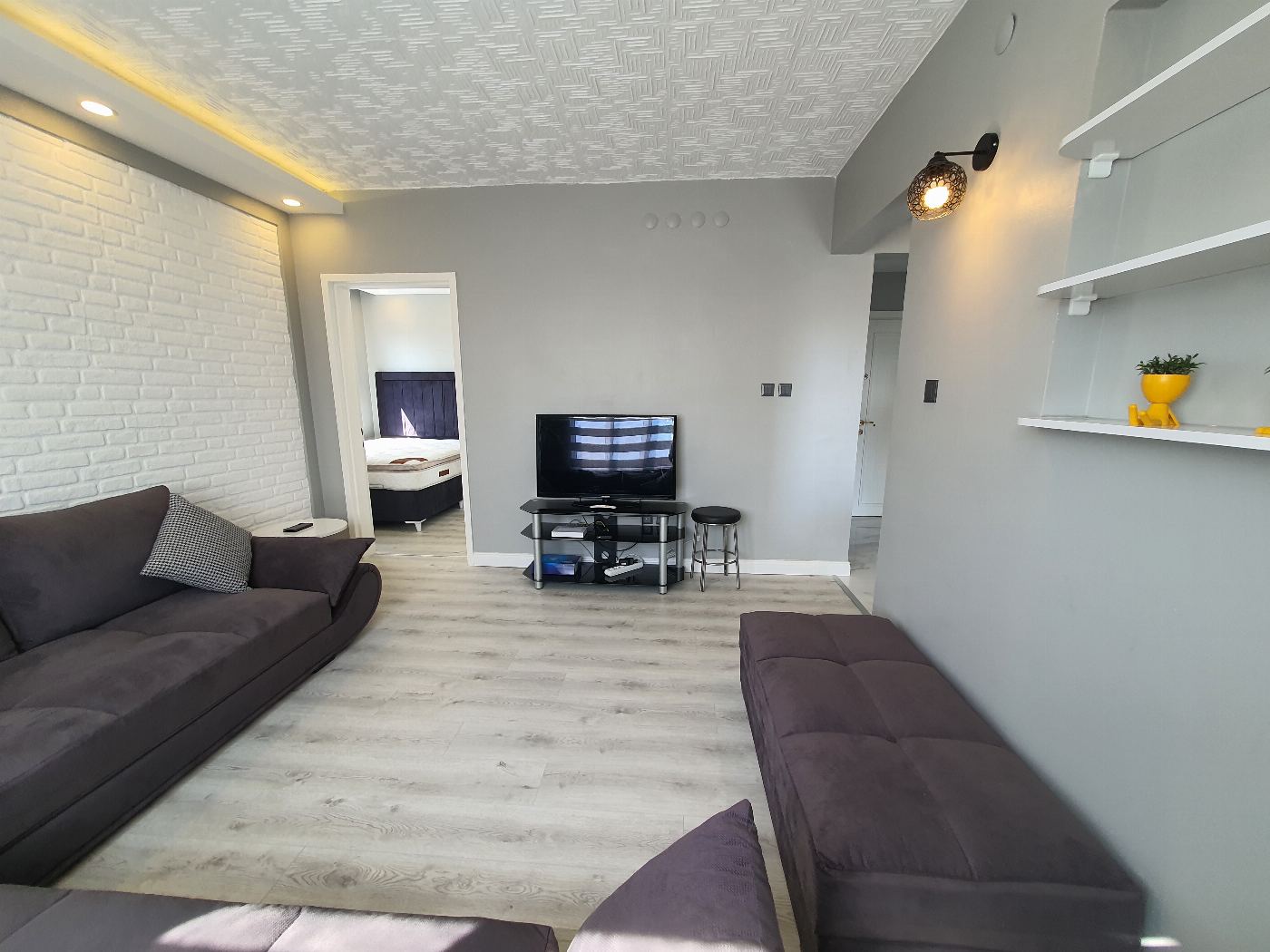 ATAKENT 3. ETAP TADİLATI YAPILMIŞ EŞYALI KİRALIK 1 ODA 1SALON