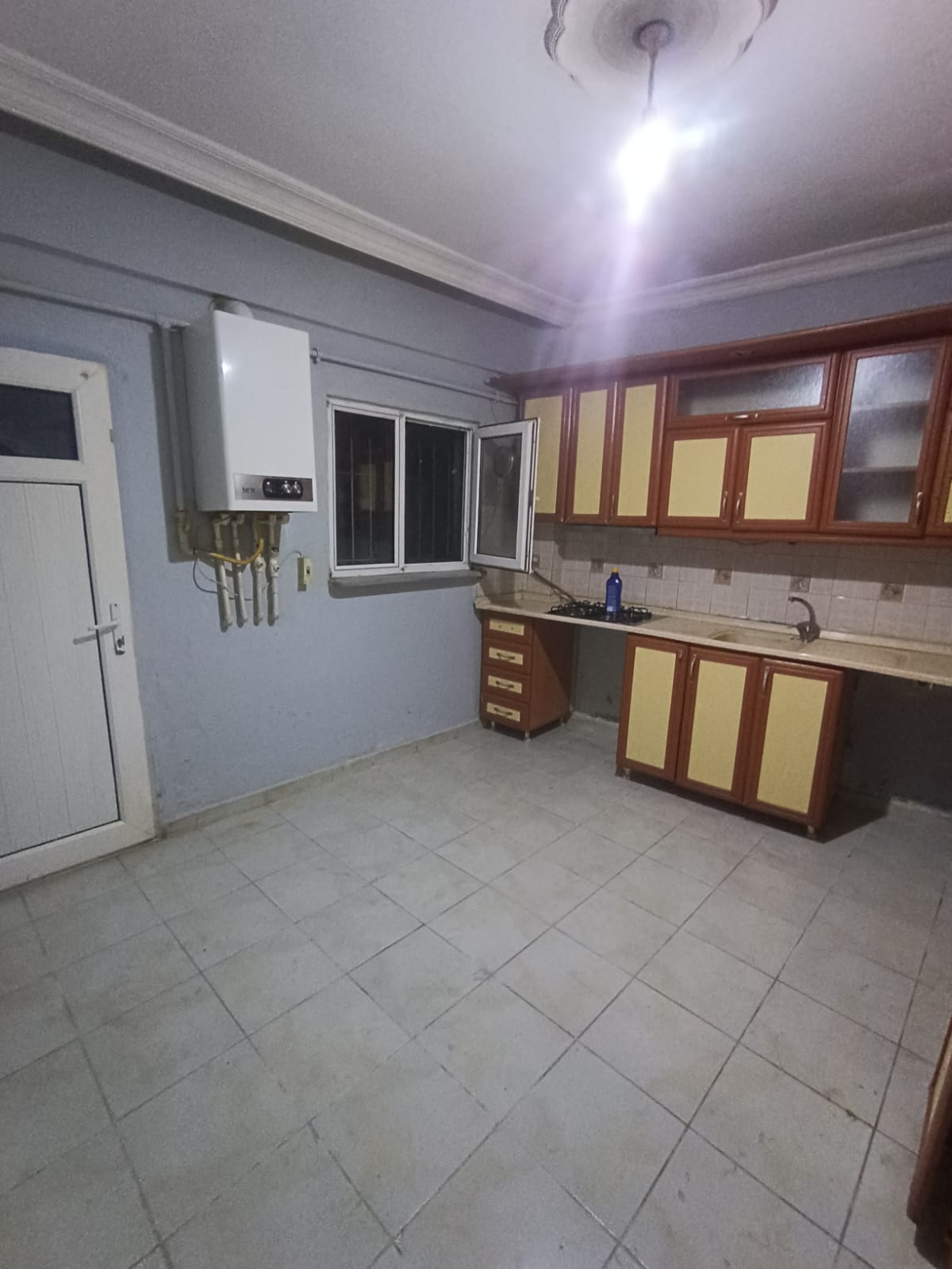 Sisli de müstakil girişli kiralik 2+1 - Görsel 4